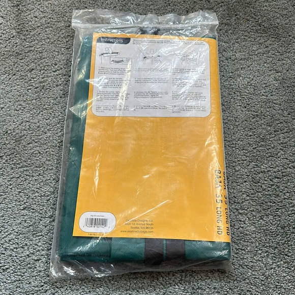 NWT SealLine Dry Bag Baja 35 Liter Long Heavy Duty for Rafting Boating - Picture 3 of 3